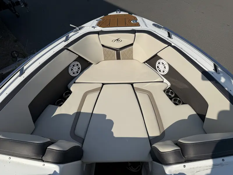 2022 Monterey Boats 238SS 6.2L 300HP