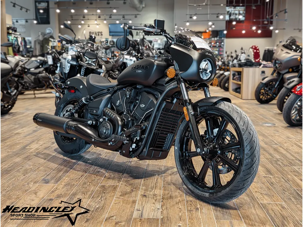 2025 Indian Motorcycle Sport Scout Limited +Tech // Black Smoke 