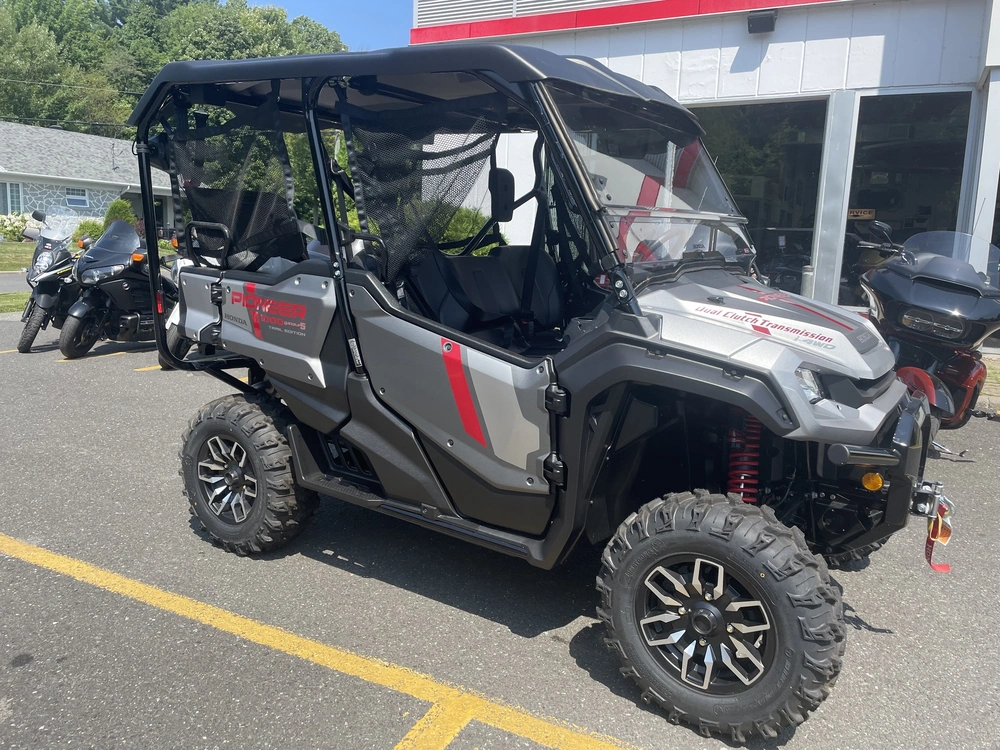 Honda Pioneer 1000 5 Places Trail Edition Spéciale 2025 alt