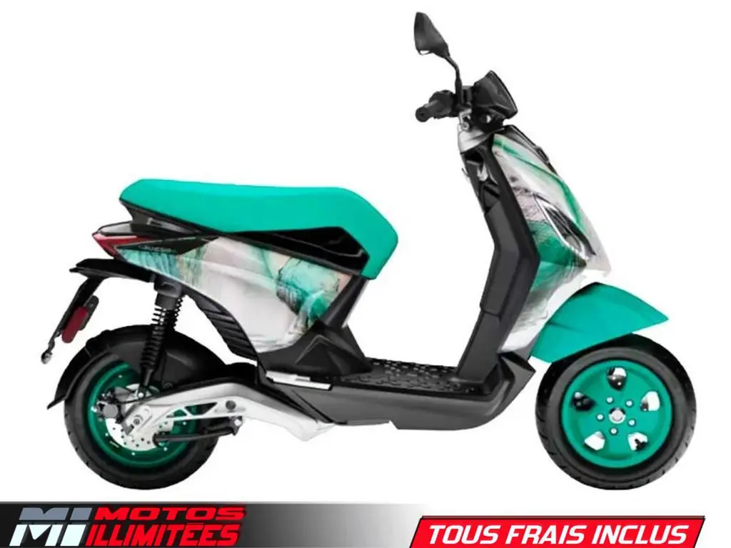 2022 Piaggio 1 Active Feng Chen Wang