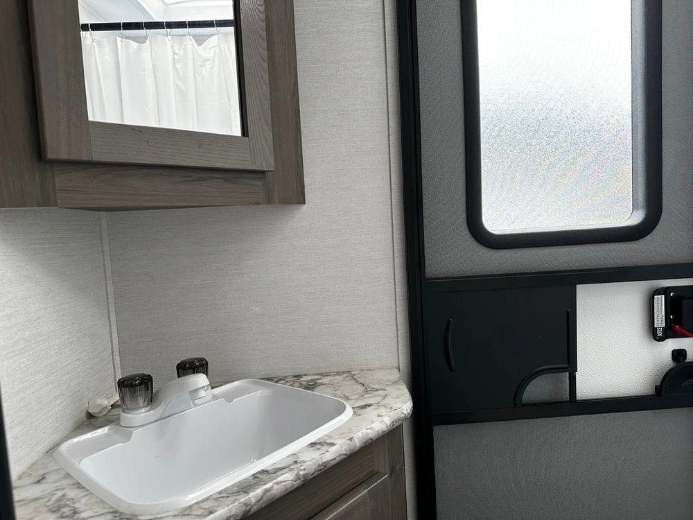 2025 Gulf Stream Envision 28bbs