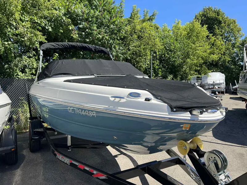 2020 Stingray Boat Co 208 LR **SEULEMENT 67 HEURES!!** thumbnail 5