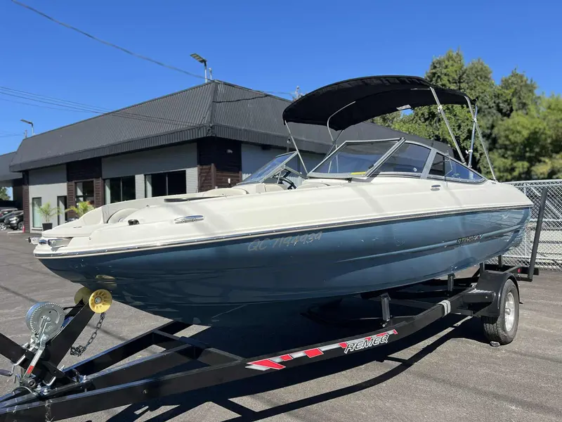 2020 Stingray Boat Co 208 LR **SEULEMENT 67 HEURES!!** thumbnail 7