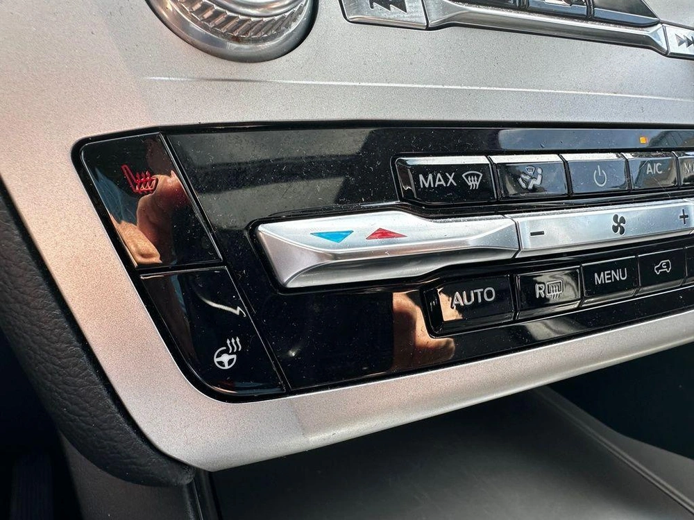 2022 Ford Explorer Xlt 4wd alt