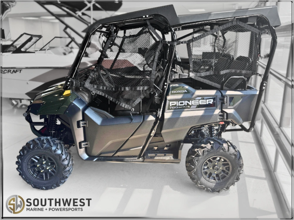 2025 Honda Pioneer 700 - 4p Dlx *all-in-pricing alt