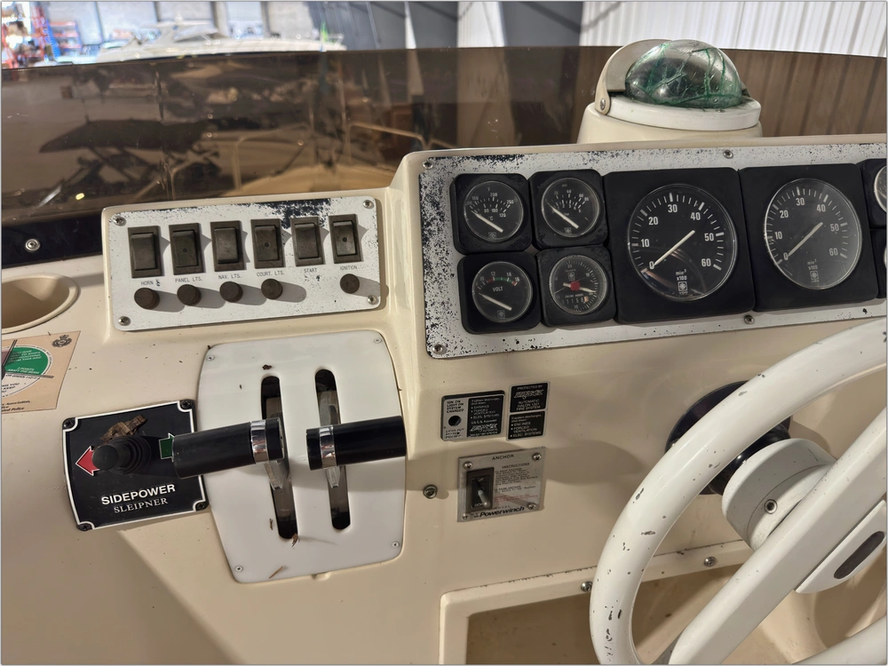 1989 Mainship Motor Yachts Mediterranean 35 No Luxury Tax* alt