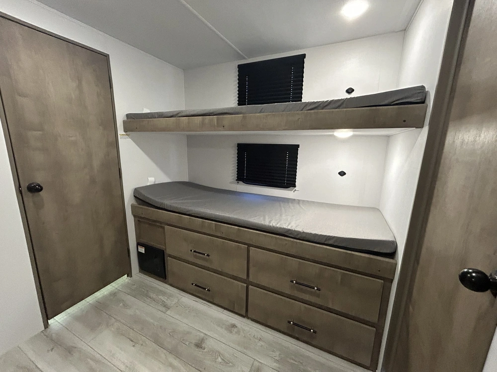 Keystone Rv Springdale 381bh 2026 alt