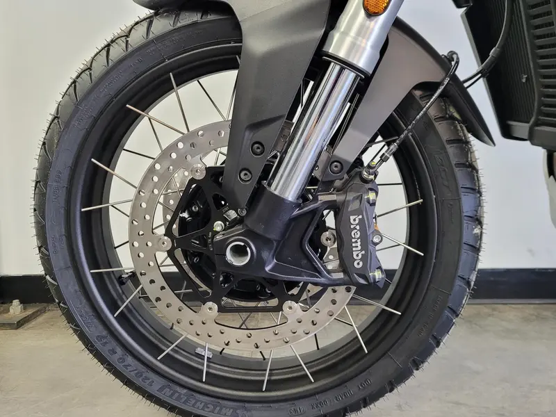 Moto Guzzi STELVIO *1.99% / 72 MOIS💳 2025