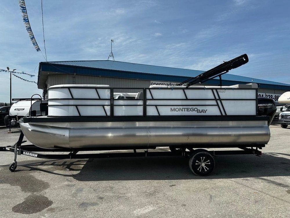2025 Montego Bay 8520 Deluxe Cruising Pontoon alt