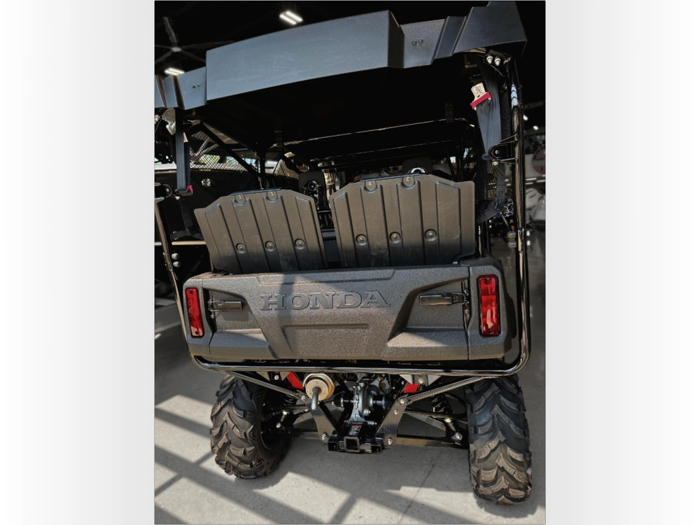 2025 Honda Pioneer 700 - 4p Dlx $500 Rebate alt