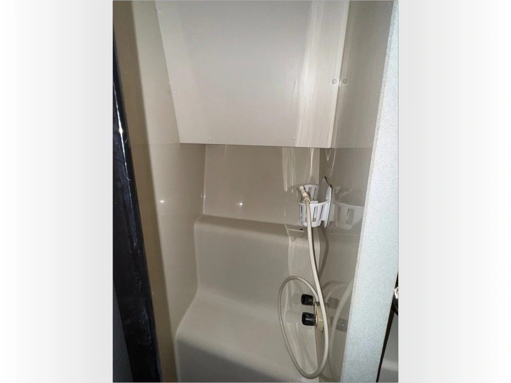 1989 Mainship Motor Yachts Mediterranean 35 No Luxury Tax* alt