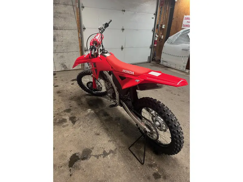 2026 Honda CRF250R thumbnail 6