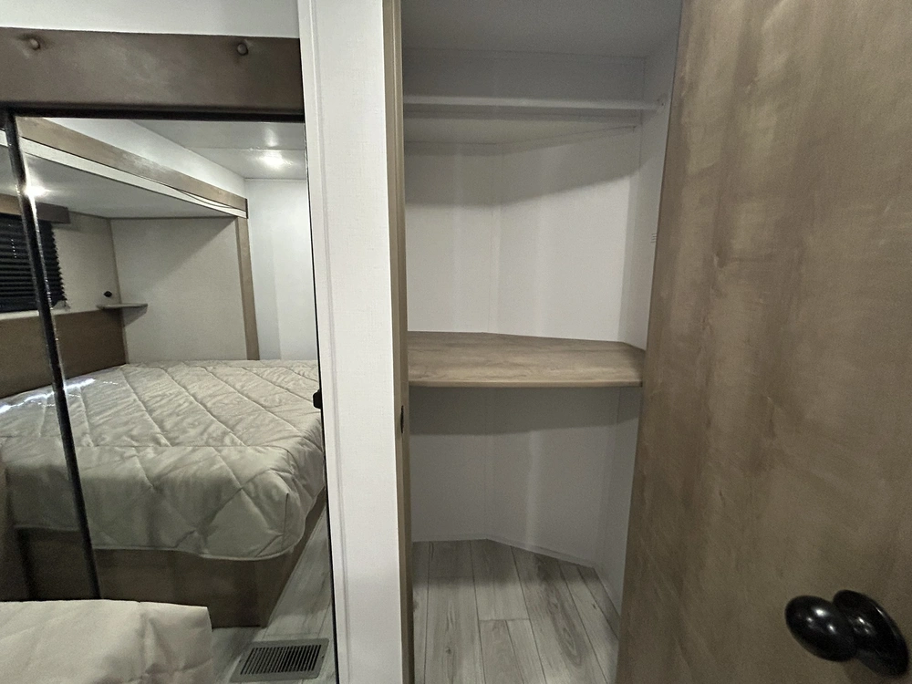 Keystone Rv Springdale 381bh 2026 alt