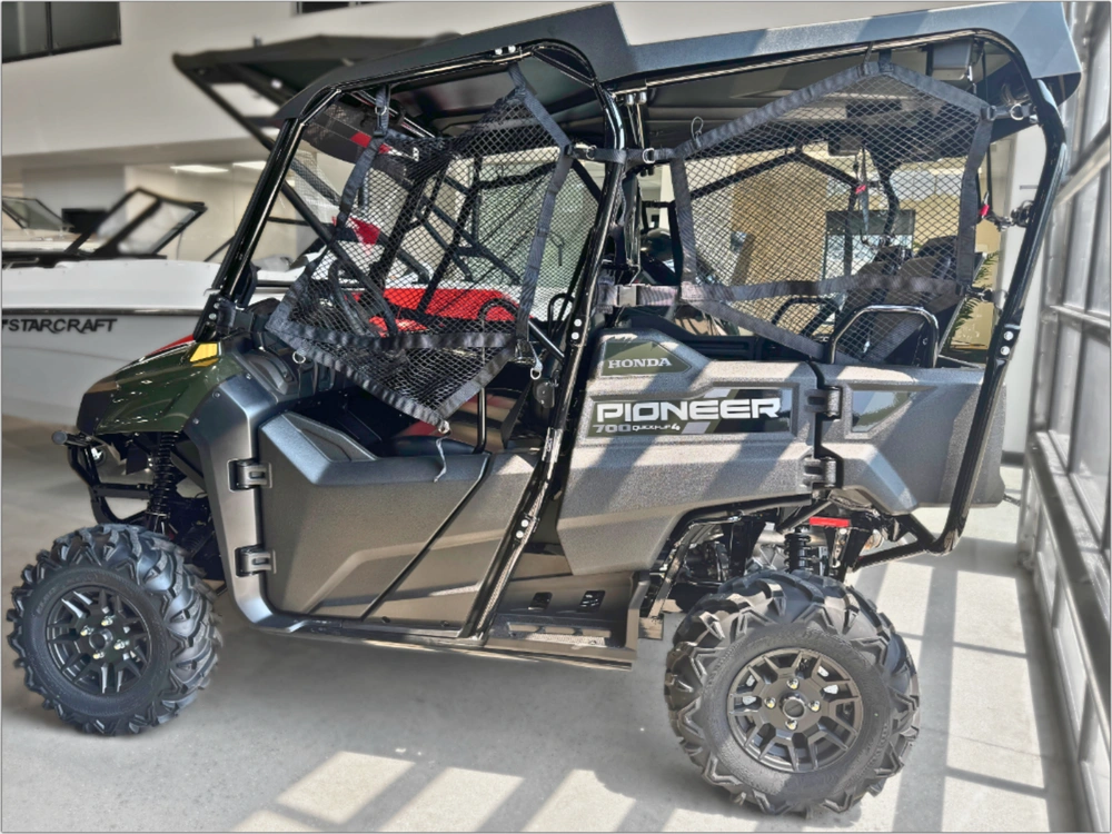 2025 Honda Pioneer 700 - 4p Dlx $500 Rebate alt