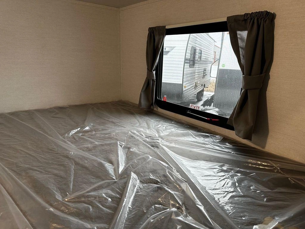 2025 Gulf Stream 28bbs alt