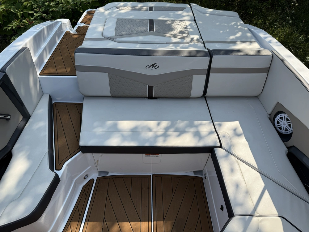 2022 Monterey Boats 238ss 6.2l 300hp alt