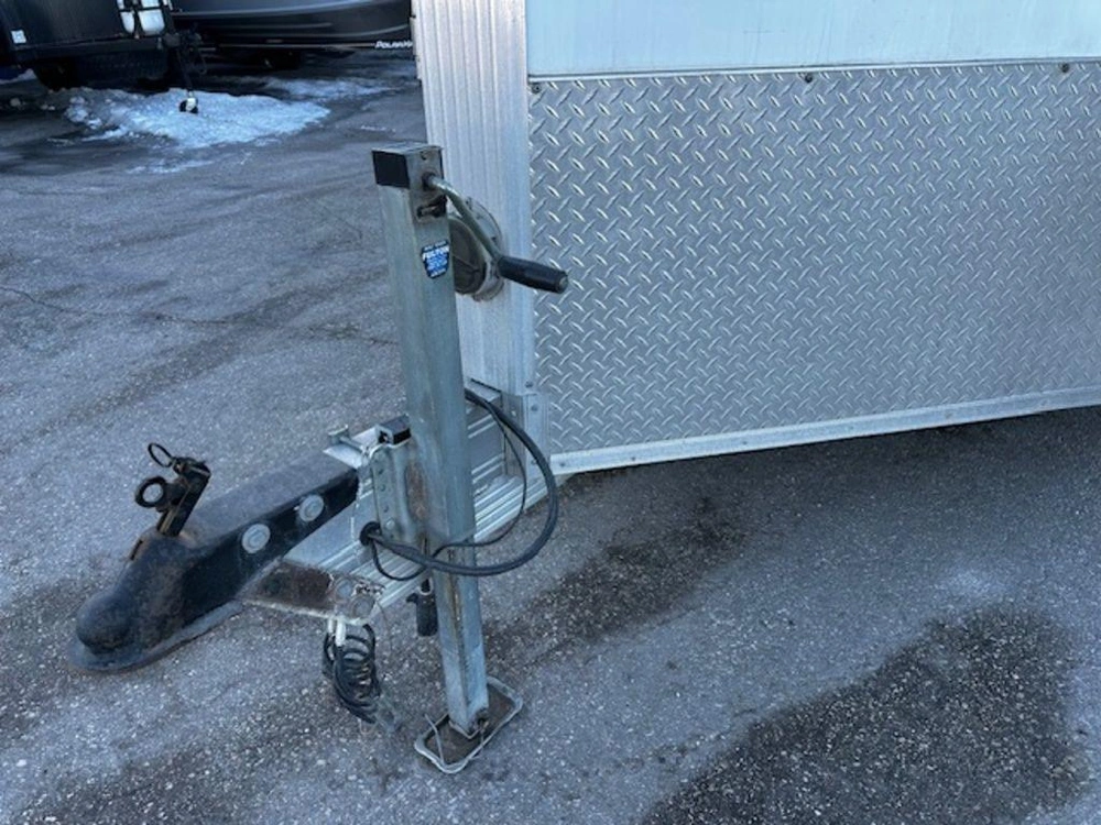 2006 Newmans Sled V Nose alt