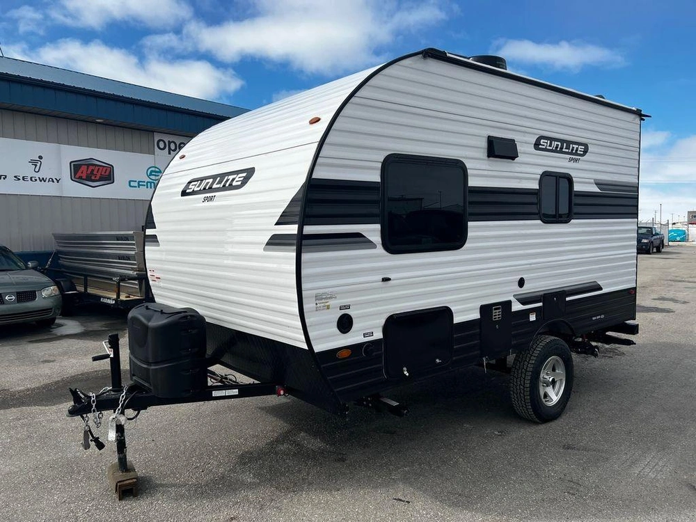 2023 Sunset Park Rv 16bh alt