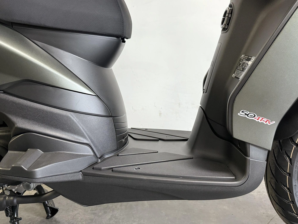 2026 Piaggio Typhoon alt