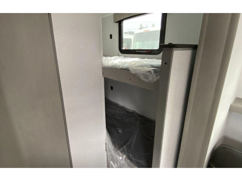 2023 Coachmen 18bhs alt