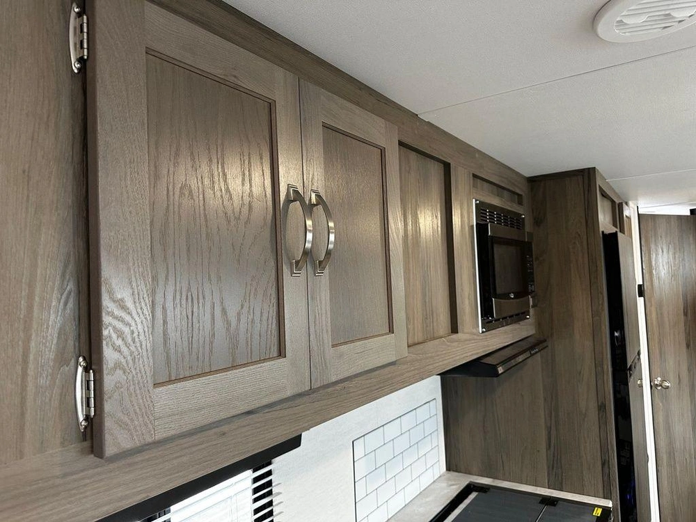 2025 Gulf Stream 28bbs alt