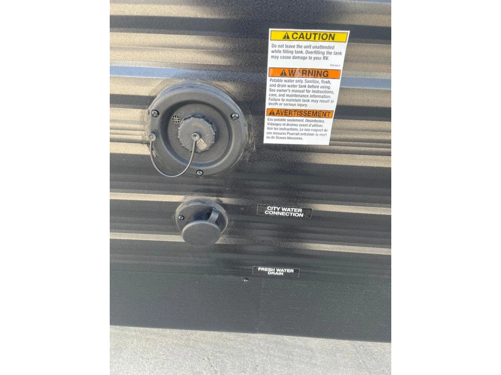 2023 Coachmen 252dbus alt