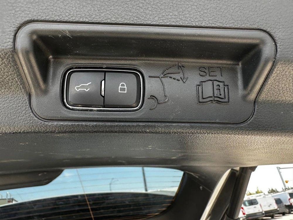 2022 Ford Explorer Xlt 4wd alt