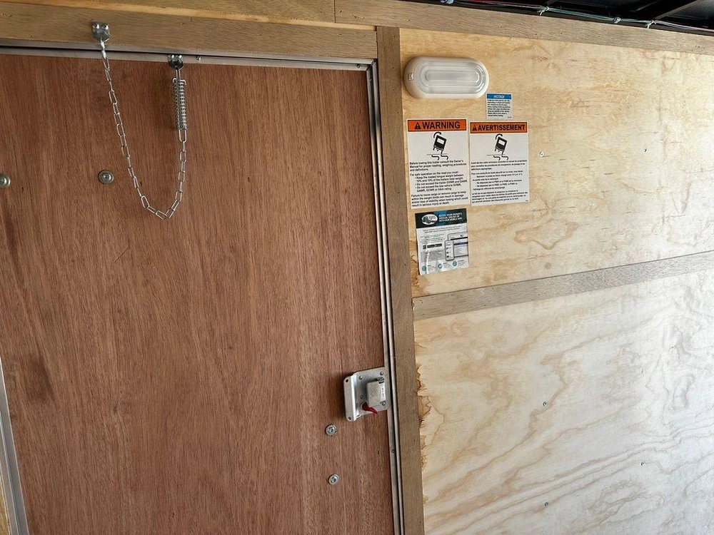 2025 Continental Cargo V Series 6'x12' alt