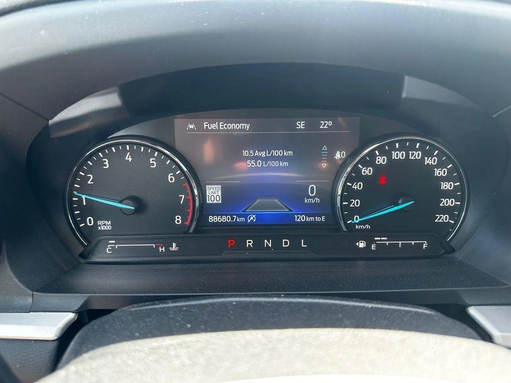 2022 Ford Explorer Xlt 4wd alt