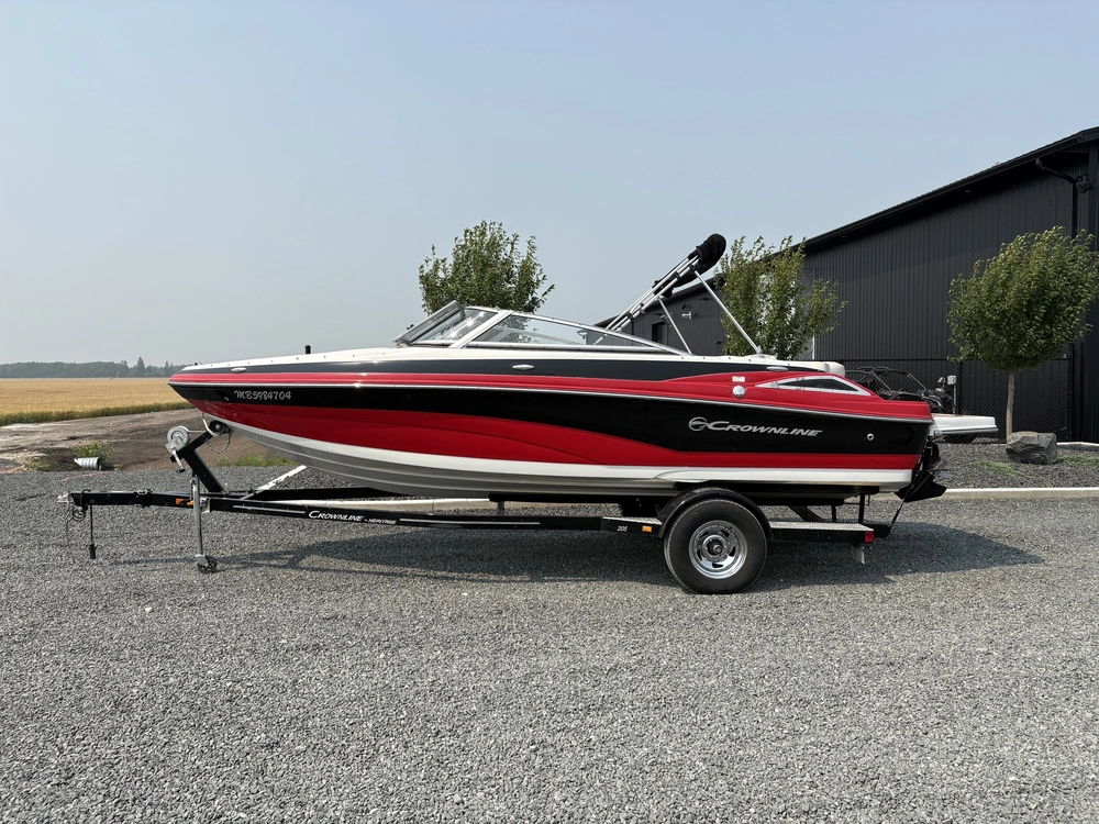 2017 Crownline 205ss alt