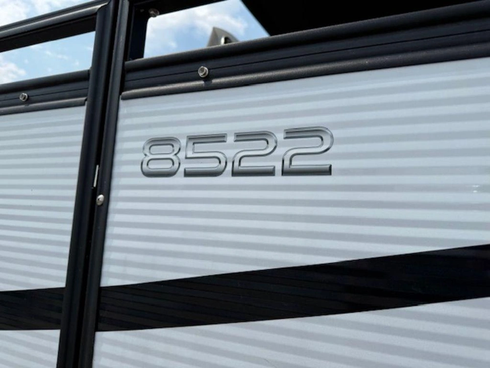 2023 Angler Qwest 8522 All Sport 2-tube alt