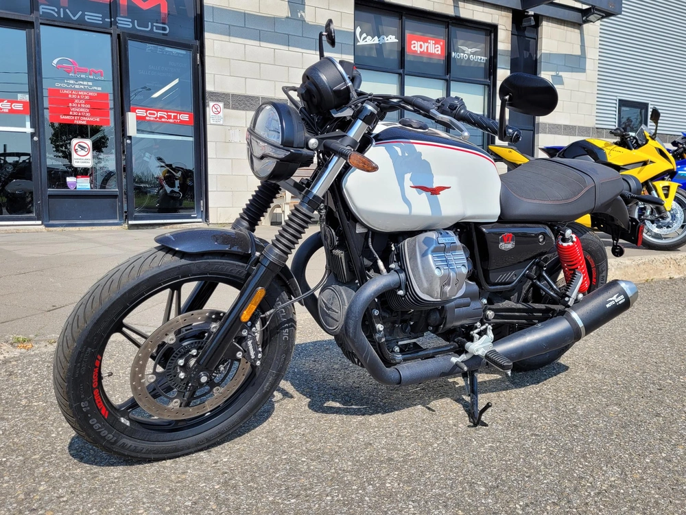 2024 Moto Guzzi V7 Stone Ten Démo 109 Km alt