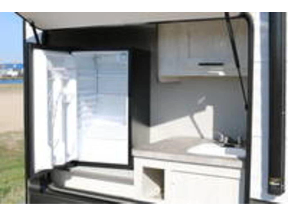 2022 Shasta 25rb alt