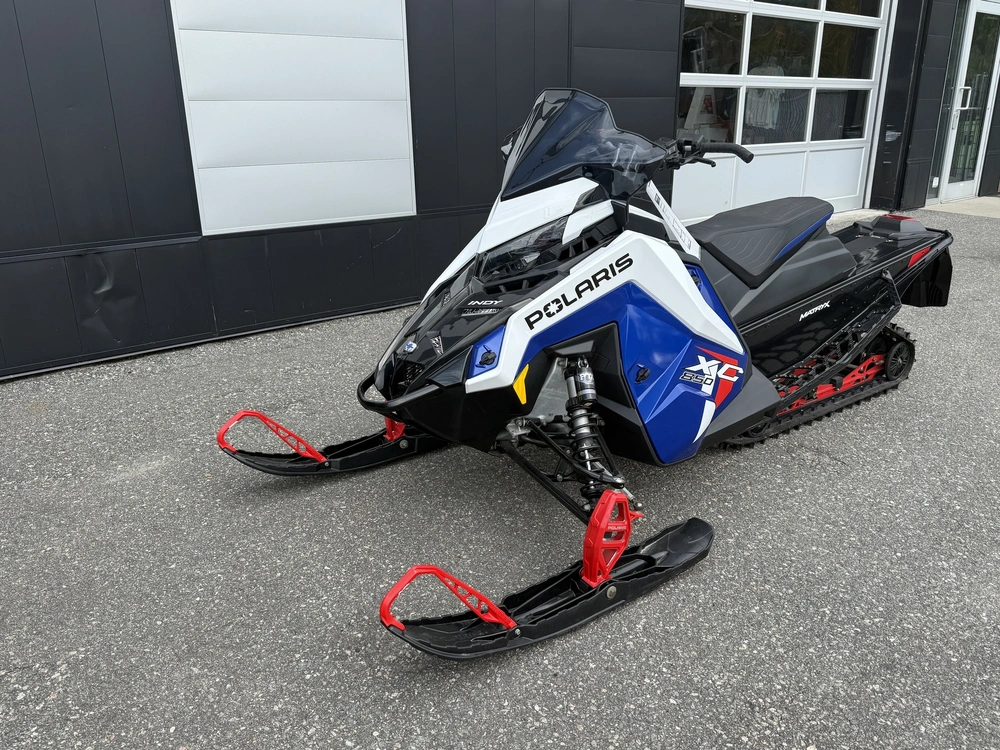 Polaris 850 Indy Xc 137 2023 alt