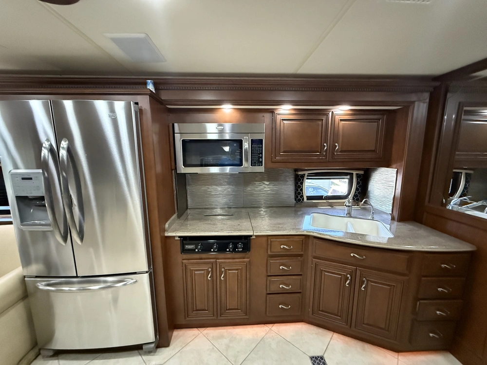 Entegra Coach Aspire 42rbq 2011 alt