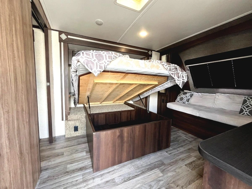 2019 Jayco White Hawk 32bhs alt