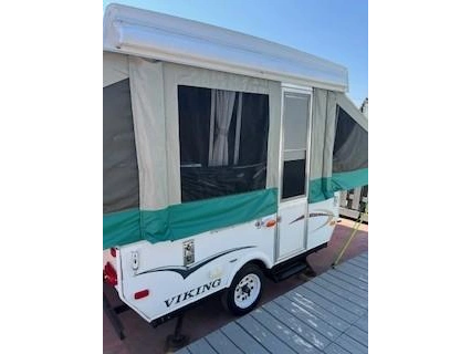 2008 Forest River Viking Epic 1906 alt