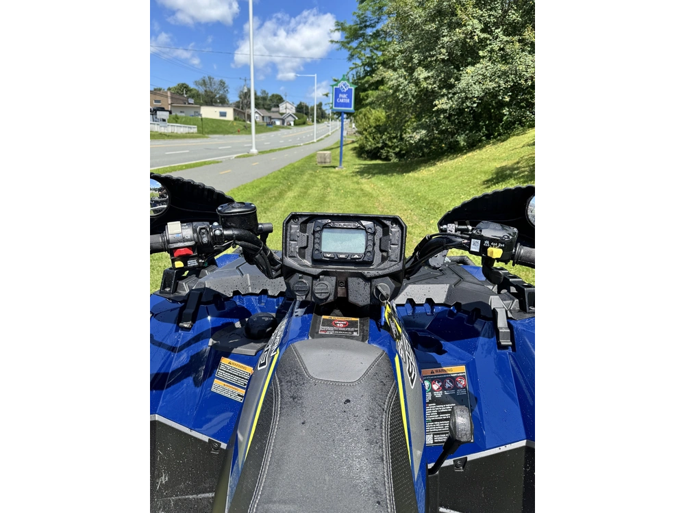2025 Polaris Sportsman 570 Trail - Electric Blue Vs Rubicon 520 Et Kodiak 700 alt