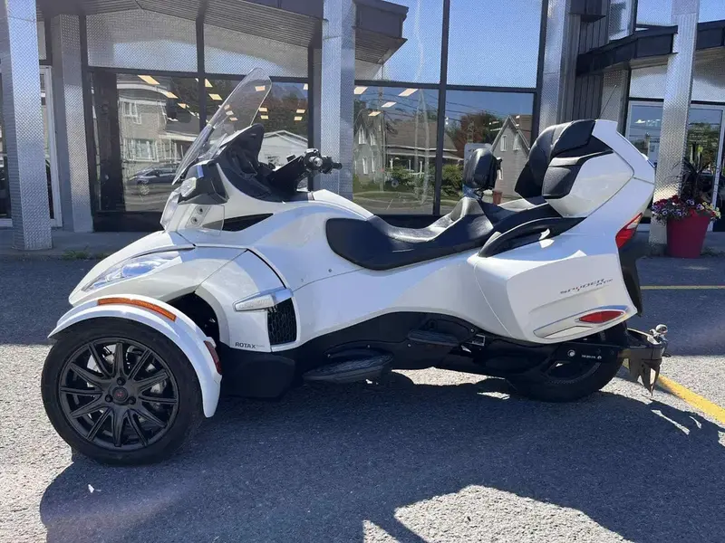 2017 Can-Am SPYDER RT-S