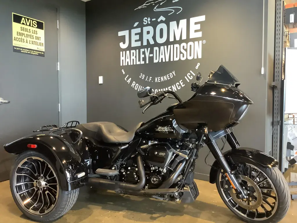 Harley-Davidson ROAD 3 2023 - FLTRT