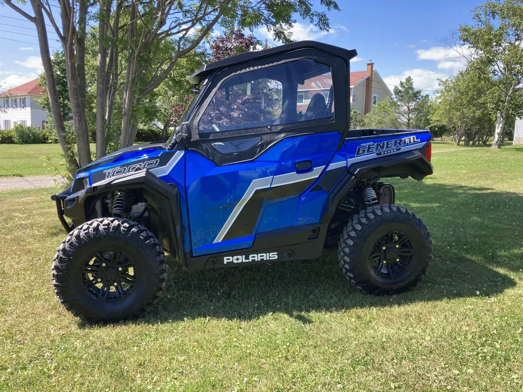 2018 POLARIS Général 1000 Premium