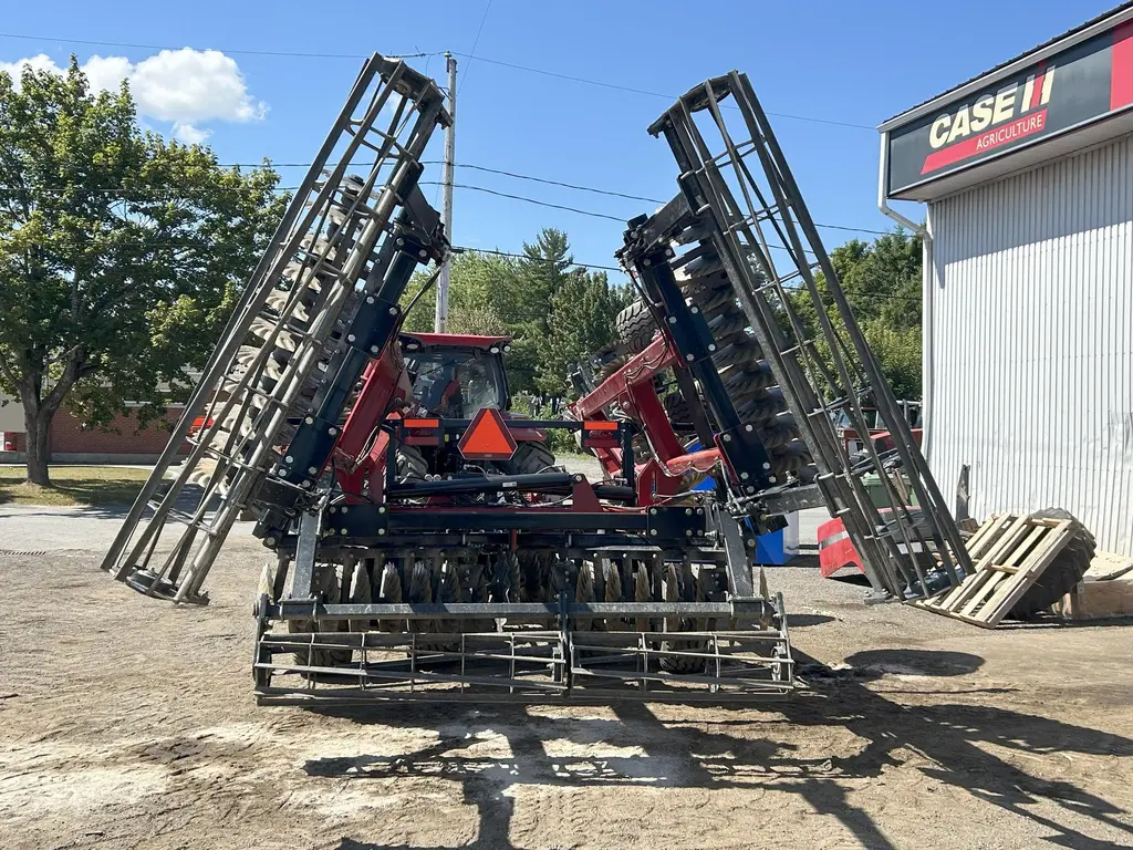 Case IH True-Tandem 335 Barracuda 2021