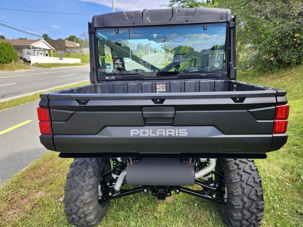 Polaris Ranger 1000 Premium Cabine Comparable À Can-am Defender, Honda Pioneer Et Yamaha Viking 2025 alt
