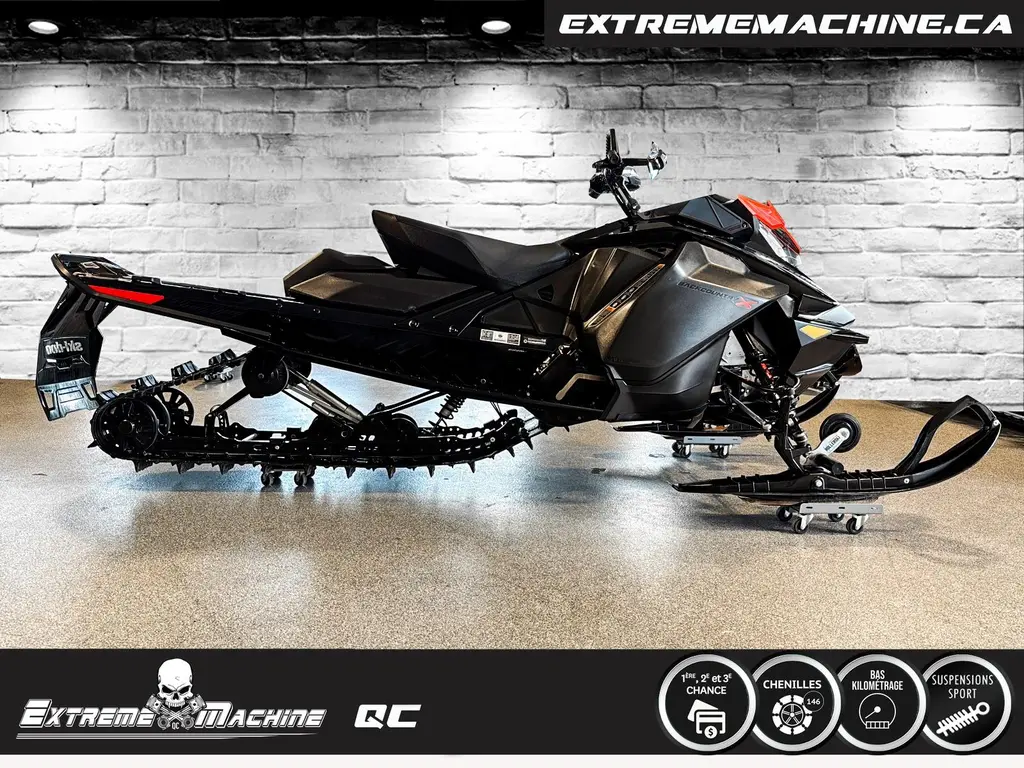 SKIDOO BACKCOUNTRY X® 146'' 850 E-TEC 2023 - TRÈS PROPRE!!!