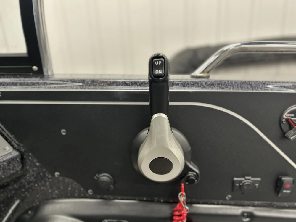 2021 Skeeter Solera 189 alt