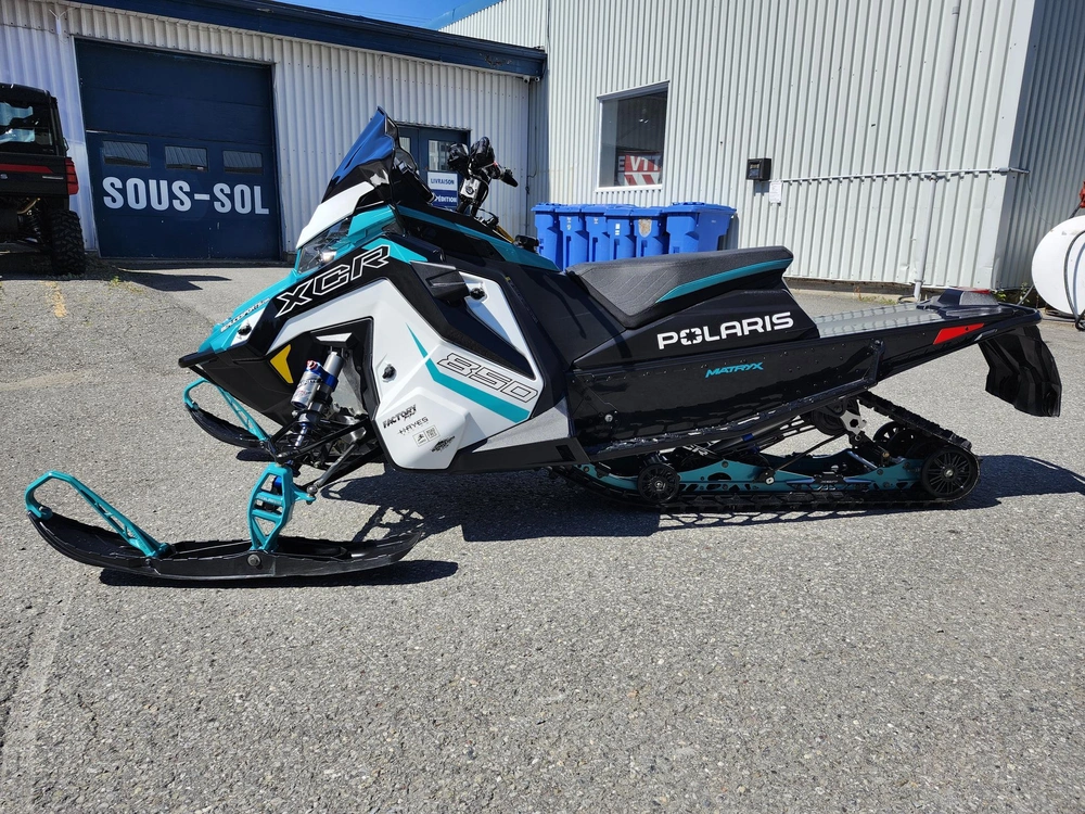 2023 Polaris 850 Indy Xcr 136 |🟡 Comparable Ski-doo Mxz X-rs 850 🟡 alt