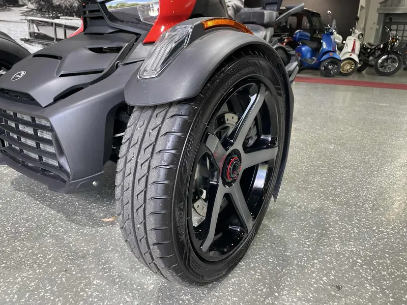 2023 Can-Am RYKER 900 SPORT **SIEGE PASSAGER INCLUS!!**