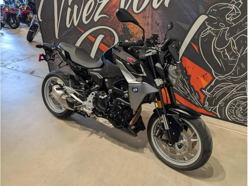 2022 BMW F900R thumbnail 7