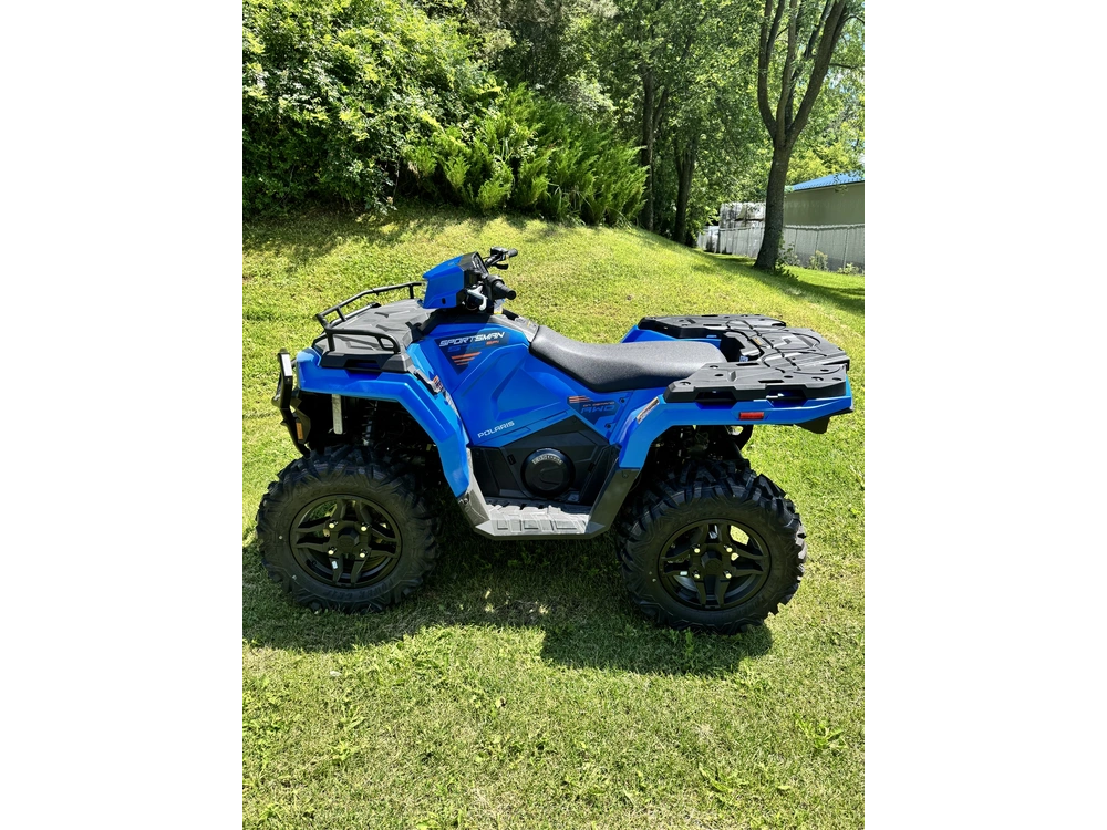 2025 Polaris Sportsman 570 Trail - Electric Blue Suspension Calibrée Sentier Québec alt