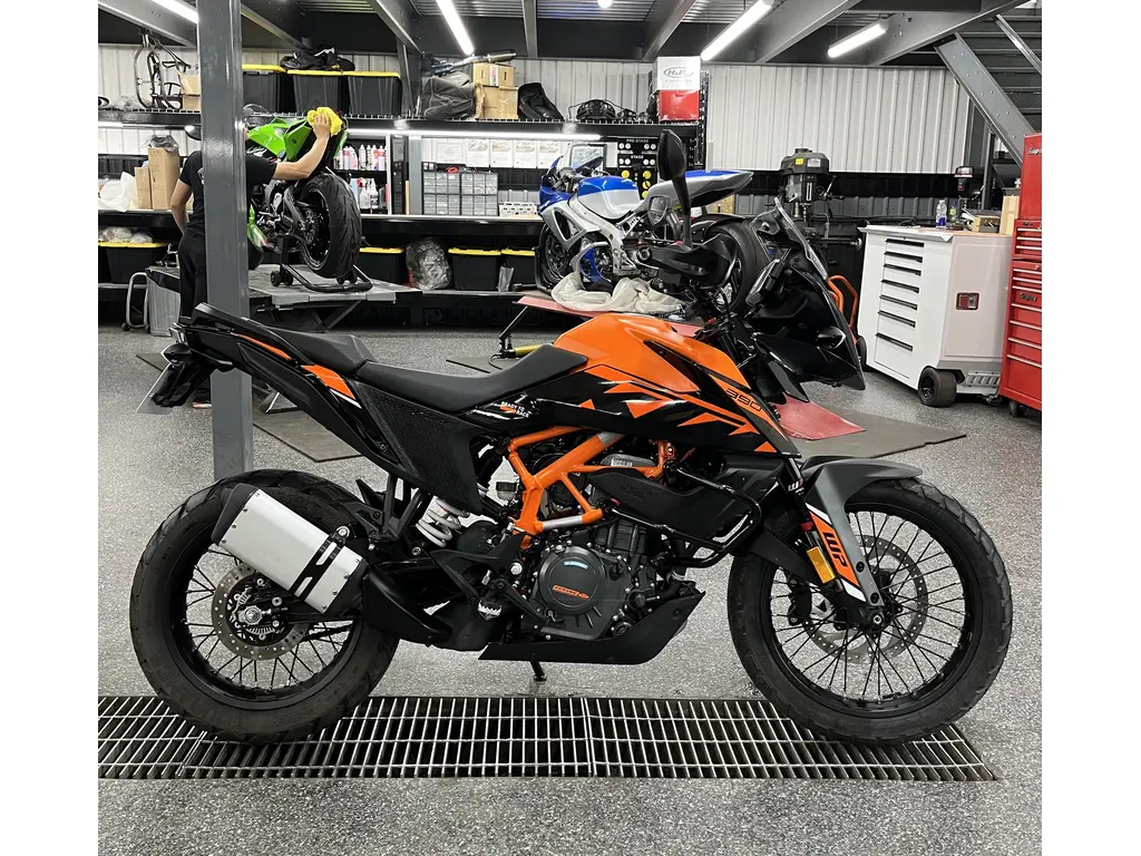 2023 KTM ADVENTURE 390